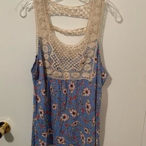 Women’s lacy tank
